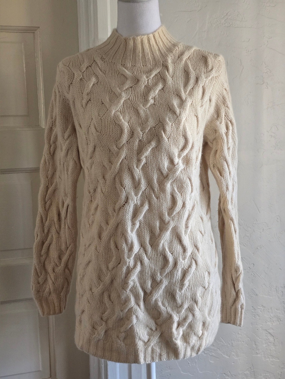 Vintage Neiman Marcus Cream Cable Knit Mock Neck Cashmere Sweater